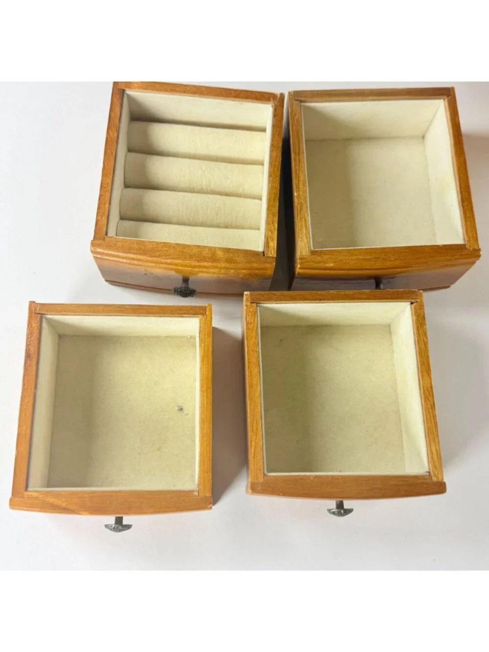 Unbranded oak jewelry